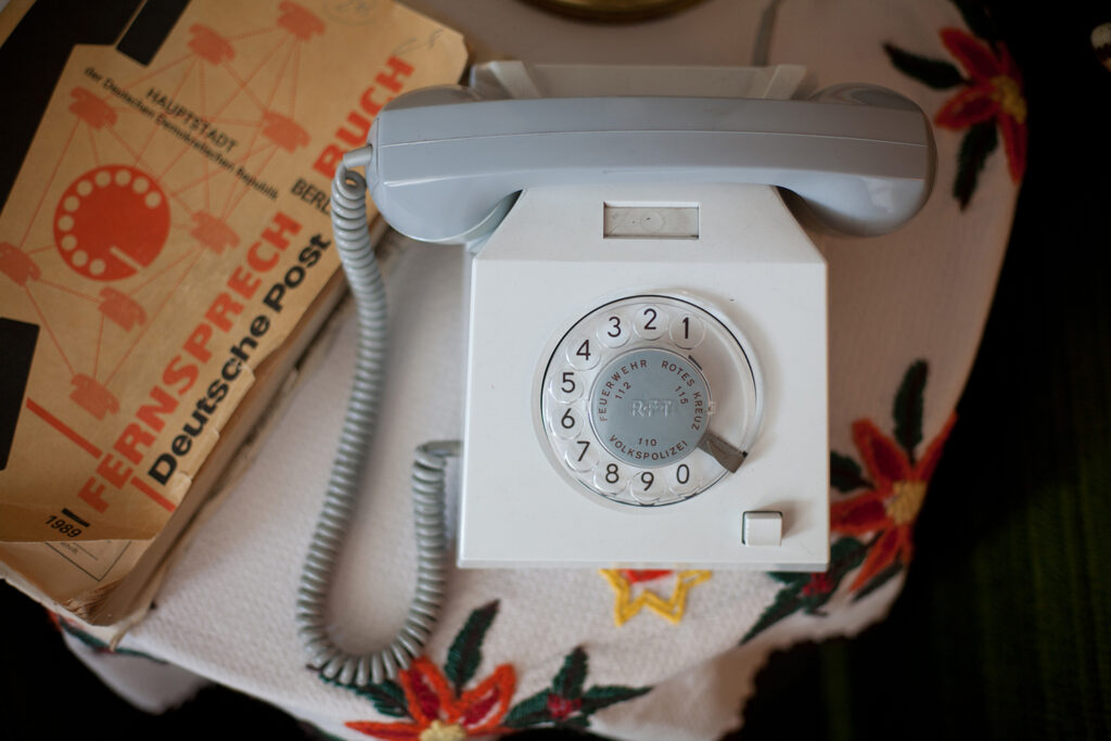 Lass die DDR Nostalgie aufleben auf unserer Fototour durch Berlin.